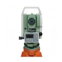 Green and White RTS102 Total Station used for measuring distances 